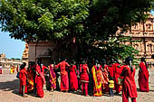 The great Chola temples of Tamil Nadu - The Brihadishwara Temple of Thanjavur. Pilgrims visiting the temple. 